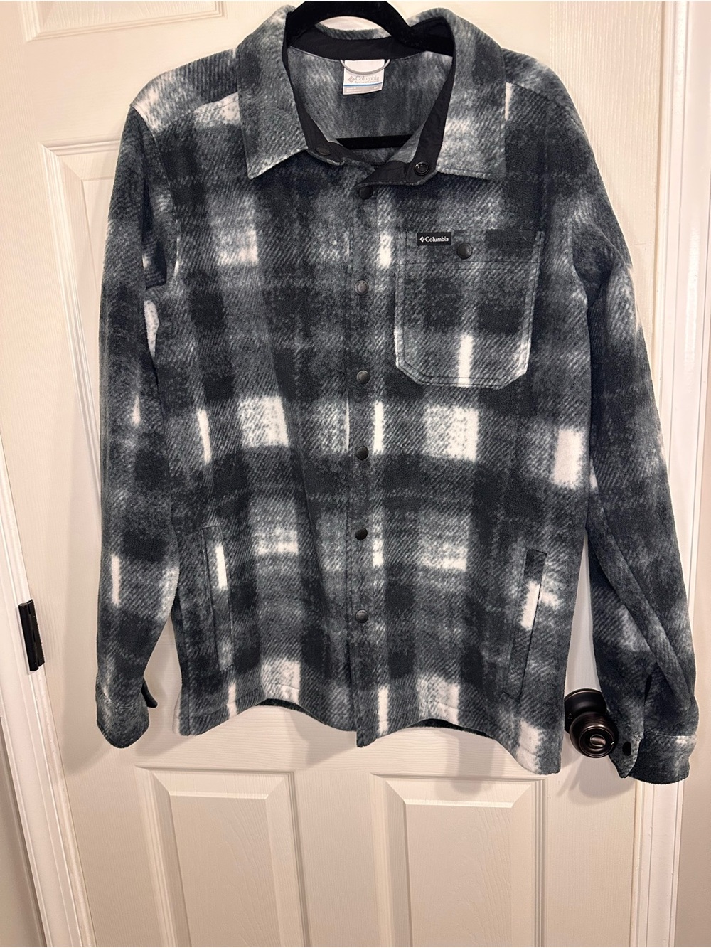 Columbia Grey & White Plaid Lightweight Shirt Jacket